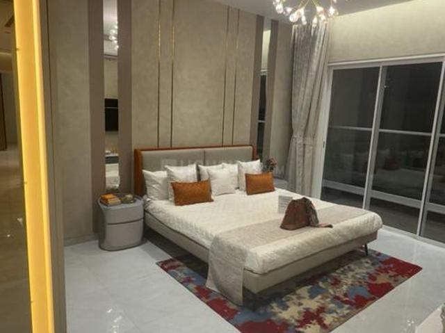 3 BHK Apartment in Mahim for resale Mumbai. The reference number is 18538145