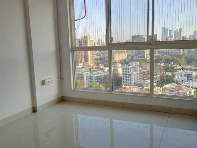 3 BHK Apartment in Mahim for resale Mumbai. The reference number is 18646574