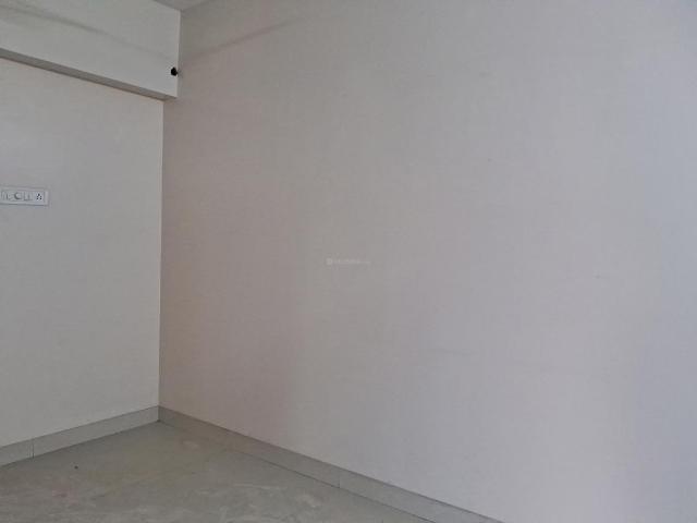3 BHK Apartment in Mahim for resale Mumbai. The reference number is 18359903