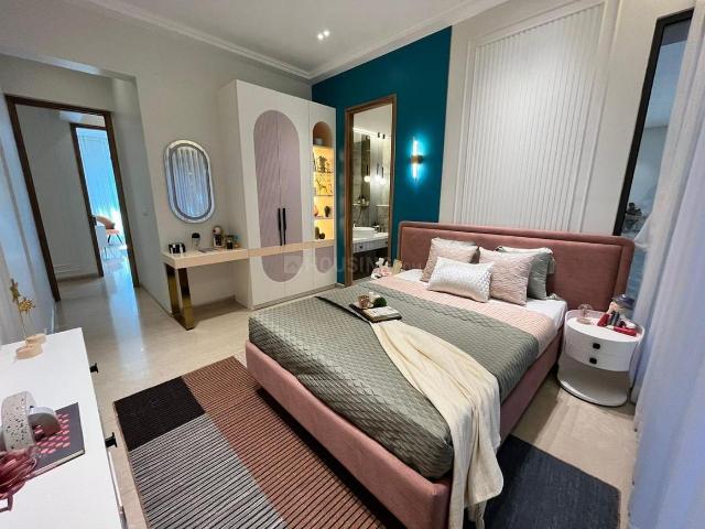 3 BHK Apartment in Mahim for resale Mumbai. The reference number is 19346425