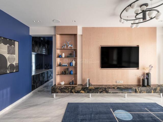 3 BHK Apartment in Mahim for resale Mumbai. The reference number is 19355341