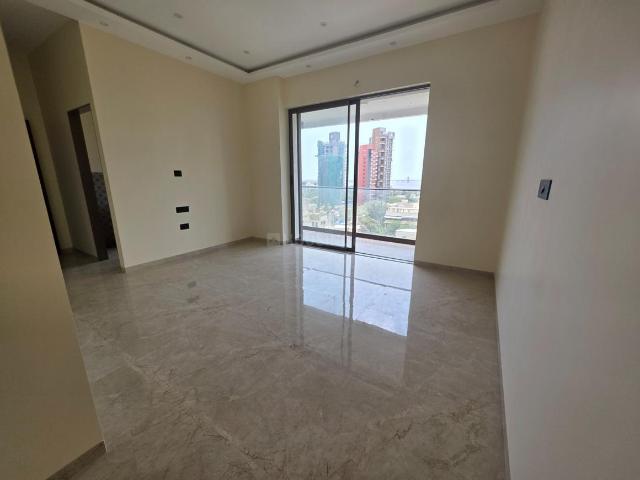 3 BHK Apartment in Mahim for resale Mumbai. The reference number is 20452664