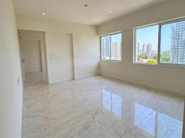 3 BHK Apartment in Mahim for resale Mumbai. The reference number is 20810004
