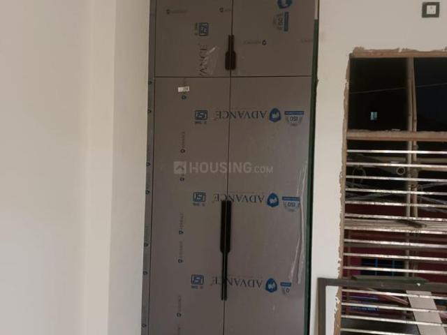 3 BHK Apartment in Mahurali for resale Ghaziabad. The reference number is 20032205