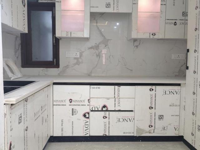 3 BHK Apartment in Maidan Garhi for resale New Delhi. The reference number is 20120738