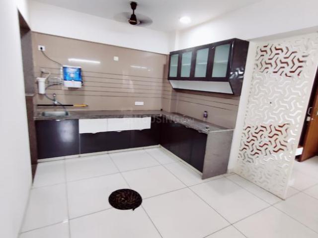 3 BHK Apartment in Makarba for rent Ahmedabad. The reference number is 12677963