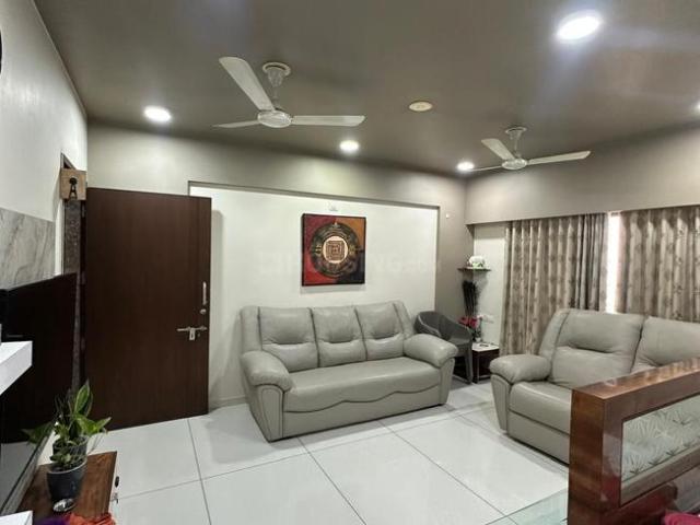 3 BHK Apartment in Makarba for resale Ahmedabad. The reference number is 19367663