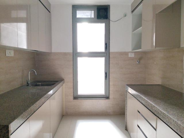 3 BHK Apartment in Malad East for rent Mumbai. The reference number is 18599576