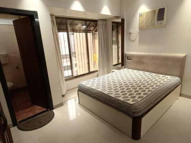 3 BHK Apartment in Malad East for rent Mumbai. The reference number is 19877611