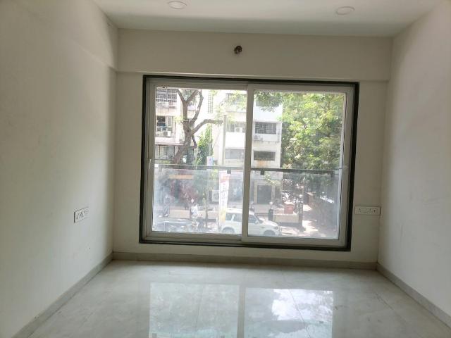 3 BHK Apartment in Malad East for rent Mumbai. The reference number is 20470245