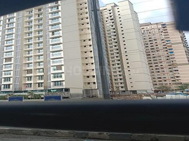 3 BHK Apartment in Malad East for resale Mumbai. The reference number is 20536682