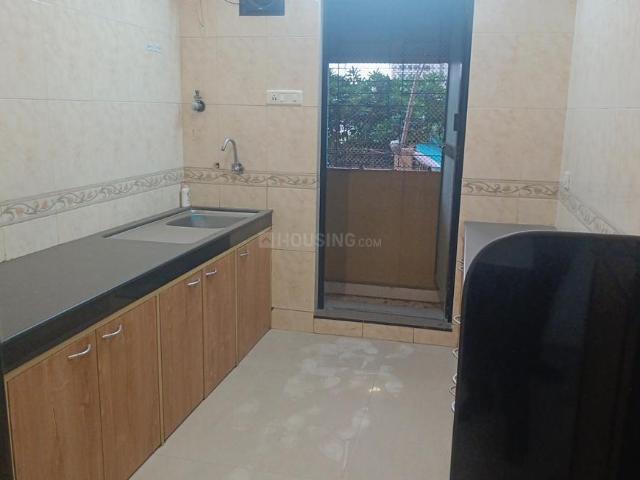 3 BHK Apartment in Malad West for rent Mumbai. The reference number is 17493410