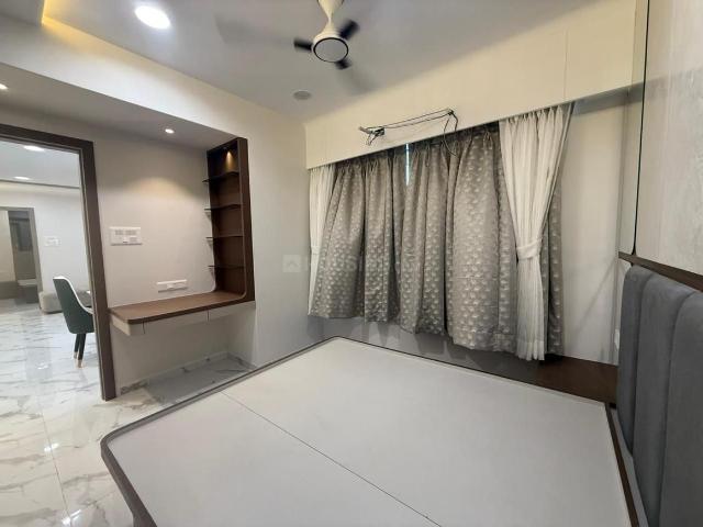 3 BHK Apartment in Malad West for rent Mumbai. The reference number is 19436779
