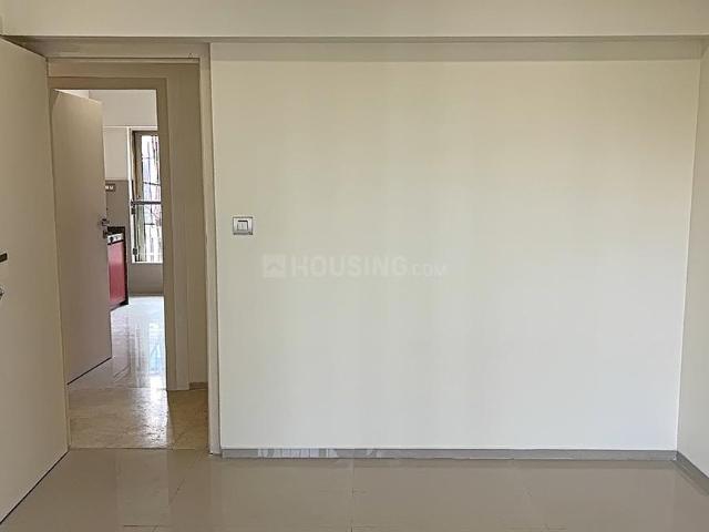 3 BHK Apartment in Malad West for rent Mumbai. The reference number is 19911094