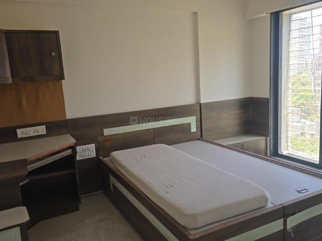 3 BHK Apartment in Malad West for rent Mumbai. The reference number is 20406885