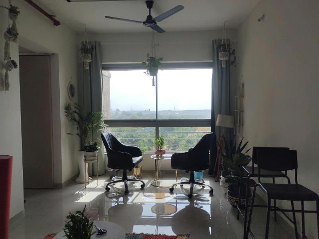 3 BHK Apartment in Malad West for rent Mumbai. The reference number is 20428165