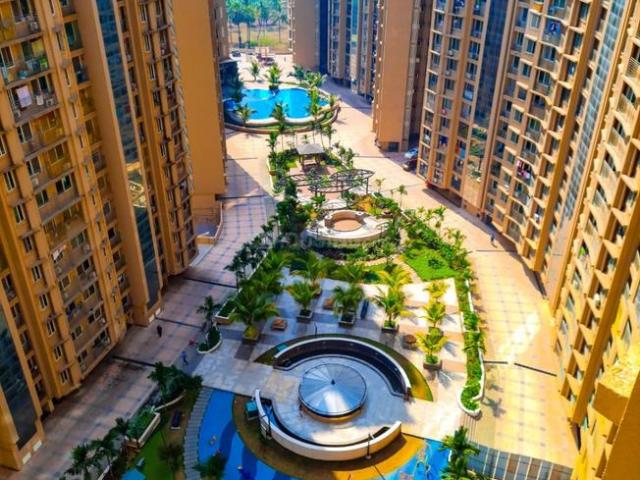 3 BHK Apartment in Malad West for rent Mumbai. The reference number is 20357497