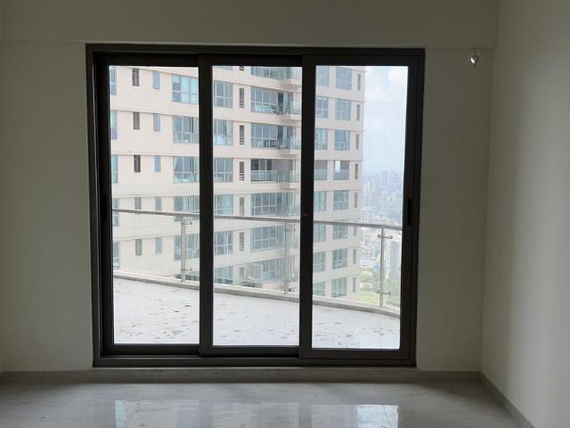 3 BHK Apartment in Malad West for resale Mumbai. The reference number is 20467348