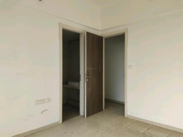 3 BHK Apartment in Malad West for resale Mumbai. The reference number is 20480252
