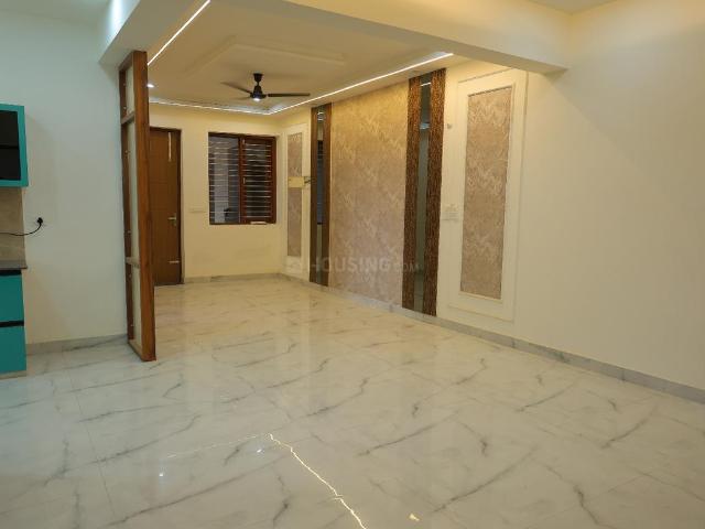 3 BHK Apartment in Manghatai for resale Agra. The reference number is 17054335