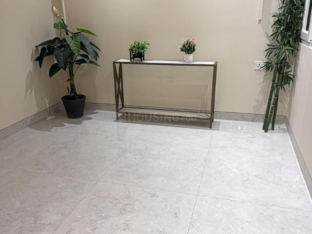 3 BHK Apartment in Mandi for resale New Delhi. The reference number is 19944258