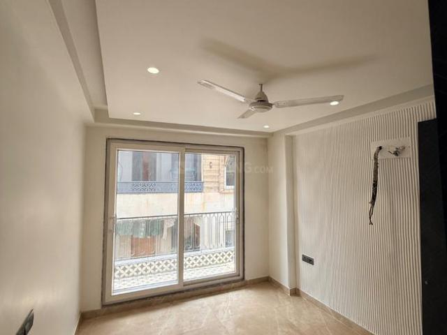 3 BHK Apartment in Mandi for resale New Delhi. The reference number is 20814050
