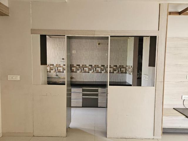 3 BHK Apartment in Maninagar for resale Ahmedabad. The reference number is 17794265