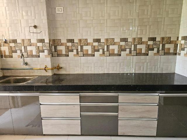 3 BHK Apartment in Maninagar for resale Ahmedabad. The reference number is 20131265