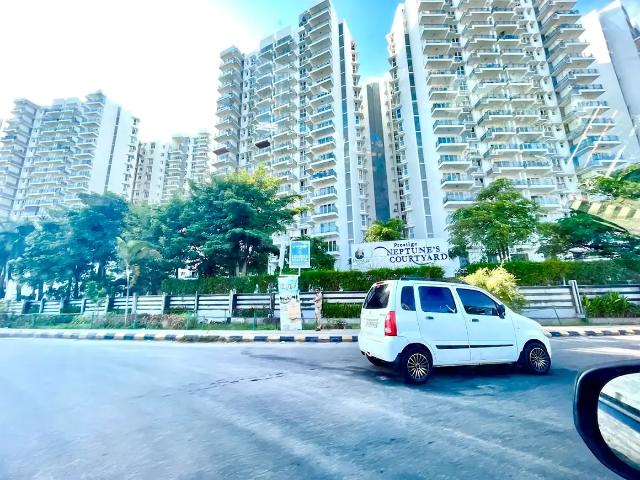 3 BHK Apartment in Marine Drive for resale Kochi. The reference number is 20230929