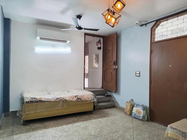 3 BHK Apartment in Mehrauli for resale New Delhi. The reference number is 19661378