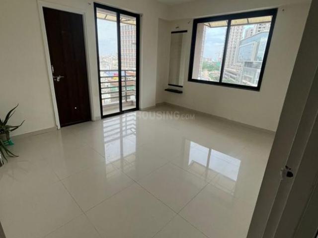 3 BHK Apartment in Memnagar for rent Ahmedabad. The reference number is 19172800