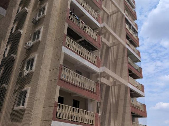 3 BHK Apartment in Miyapur for resale Hyderabad. The reference number is 20083642