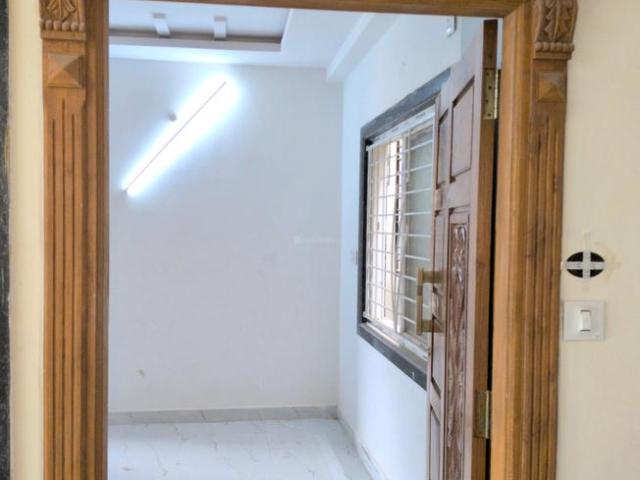 3 BHK Apartment in Miyapur for resale Hyderabad. The reference number is 20716183