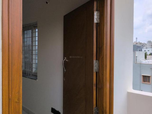 3 BHK Apartment in Miyapur for resale Hyderabad. The reference number is 20716106