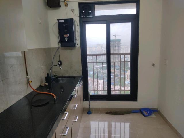 3 BHK Apartment in Mira Road East for rent Mira Bhayandar. The reference number is 17878010