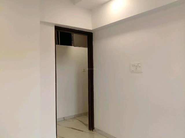 3 BHK Apartment in Mira Road East for rent Mira Bhayandar. The reference number is 19930911