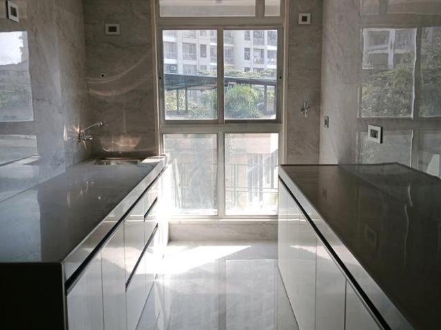 3 BHK Apartment in Mira Road East for rent Mira Bhayandar. The reference number is 19069128