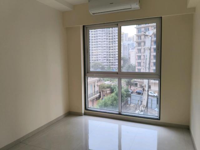 3 BHK Apartment in Mira Road East for resale Mira Bhayandar. The reference number is 18318586