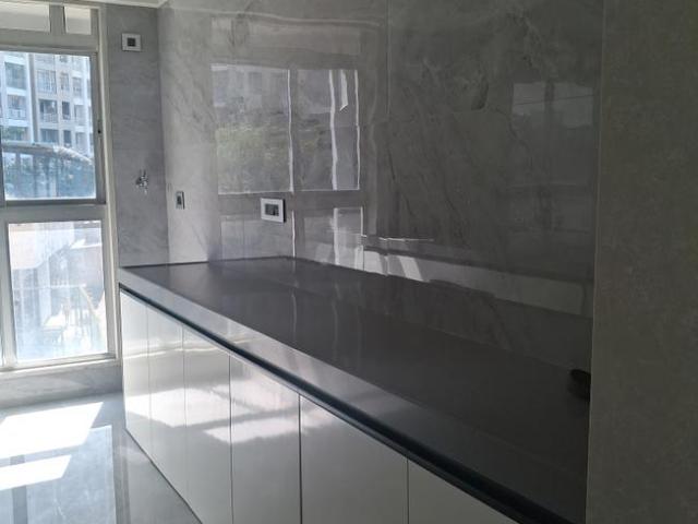 3 BHK Apartment in Mira Road East for resale Mira Bhayandar. The reference number is 18682710