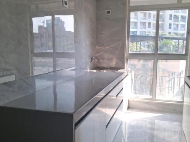 3 BHK Apartment in Mira Road East for resale Mira Bhayandar. The reference number is 18684775