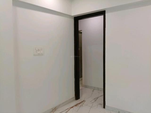 3 BHK Apartment in Mira Road East for resale Mira Bhayandar. The reference number is 19437364