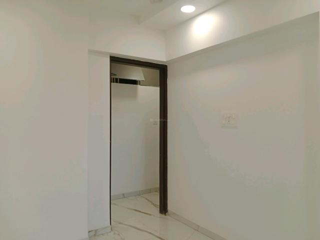 3 BHK Apartment in Mira Road East for resale Mira Bhayandar. The reference number is 19774149