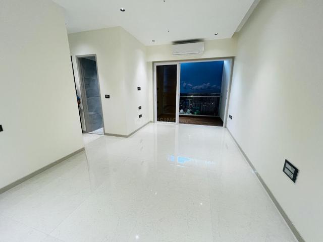 3 BHK Apartment in Mira Road East for resale Mira Bhayandar. The reference number is 19812706