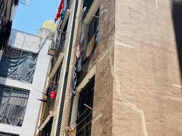 3 BHK Apartment in Mughal Sarai for resale Surat. The reference number is 20104843