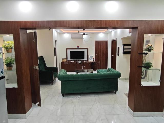 3 BHK Apartment in Mukundapur for rent Kolkata. The reference number is 18758074