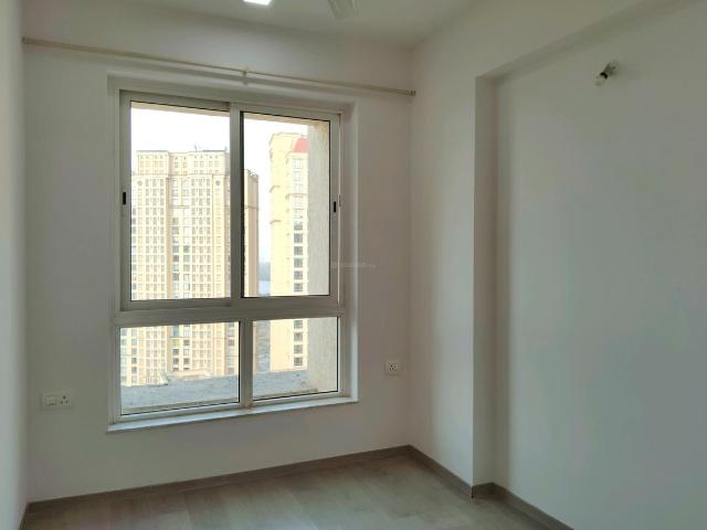 3 BHK Apartment in Mulund West for rent Mumbai. The reference number is 19086765