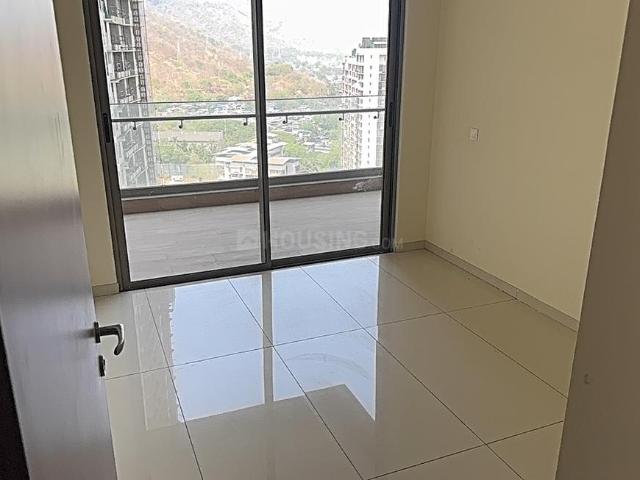 3 BHK Apartment in Mulund West for resale Mumbai. The reference number is 19682874