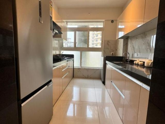 3 BHK Apartment in Mulund West for resale Mumbai. The reference number is 19825306
