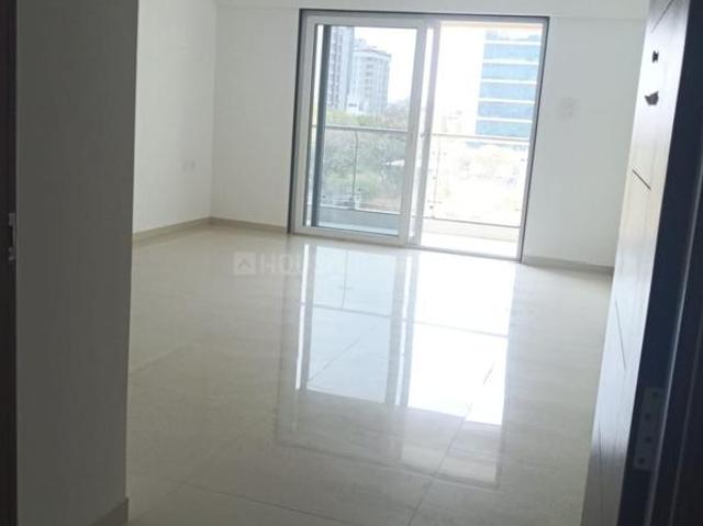 3 BHK Apartment in Mundhwa for resale Pune. The reference number is 20286403