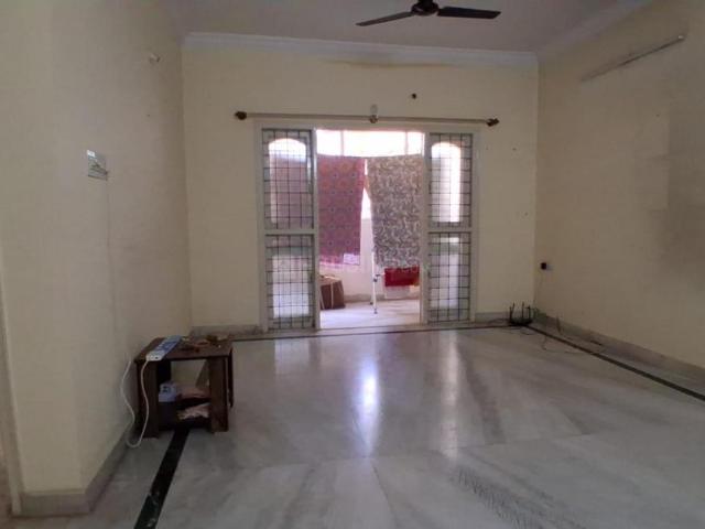 3 BHK Apartment in Murugeshpalya for rent Bengaluru. The reference number is 20296853